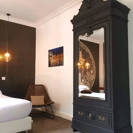 玫瑰别墅酒店 3*