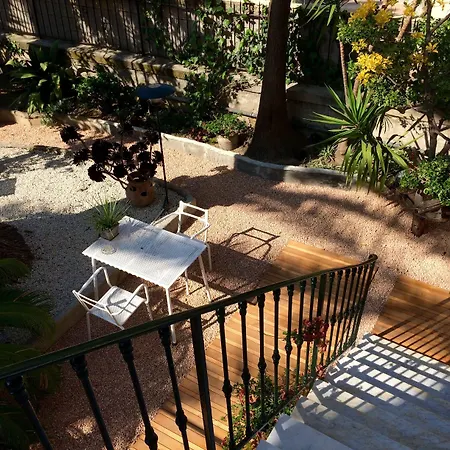 Rose Hotel 3*