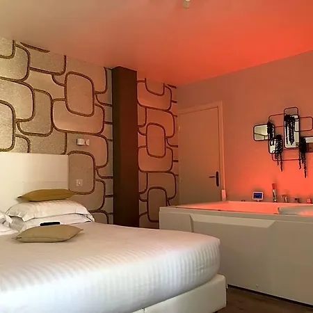 Rose Hotel 3*