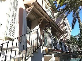 Rose Hotel